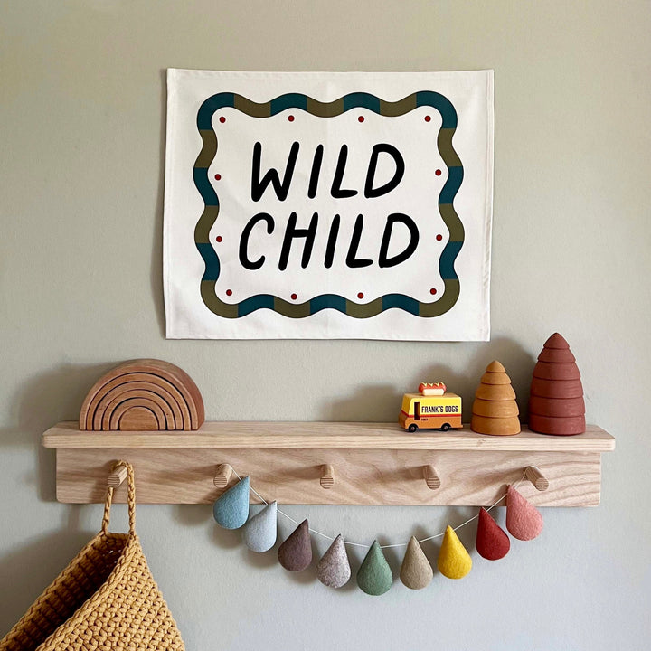 Wild Child banner / black